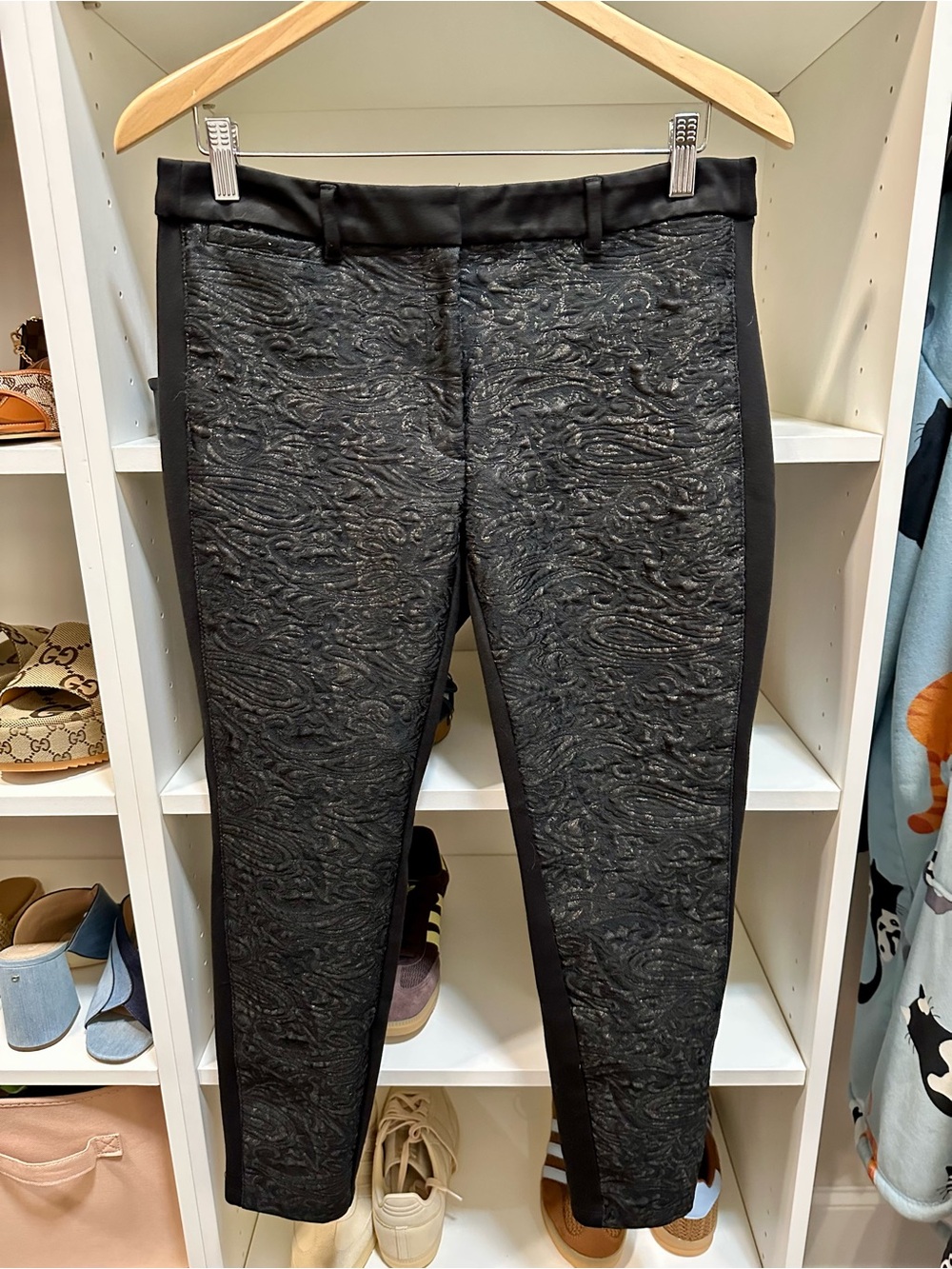 WHBM The Skinny Patterned-front crop pants size 10